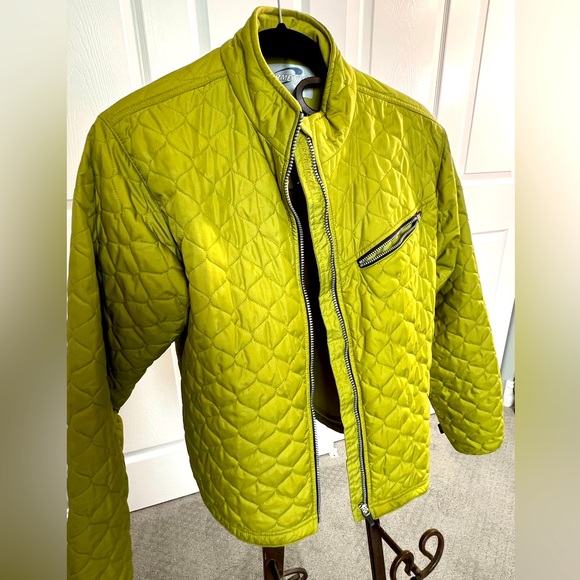 Obermeyer Jackets & Blazers - Price Drop‼️Lightweight sporty green quilted  jacket